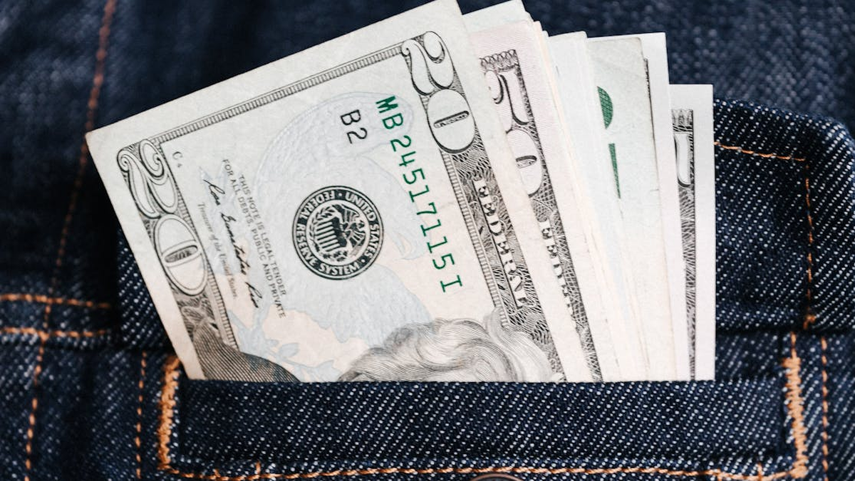 Tax breaks for tipped workers: qualifying for the new deduction
