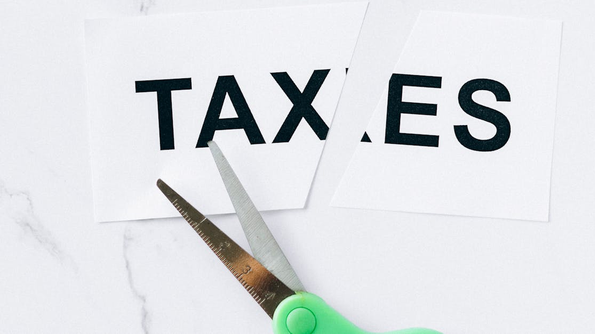 No tax on tips: What occupations qualify? What are qualified tips?